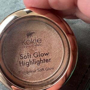 Soft Glow Highlighter - Gold